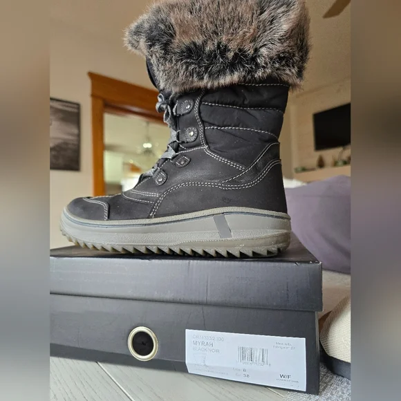Santana Canada "Myrah" Winter Boots - Picture 13 of 16